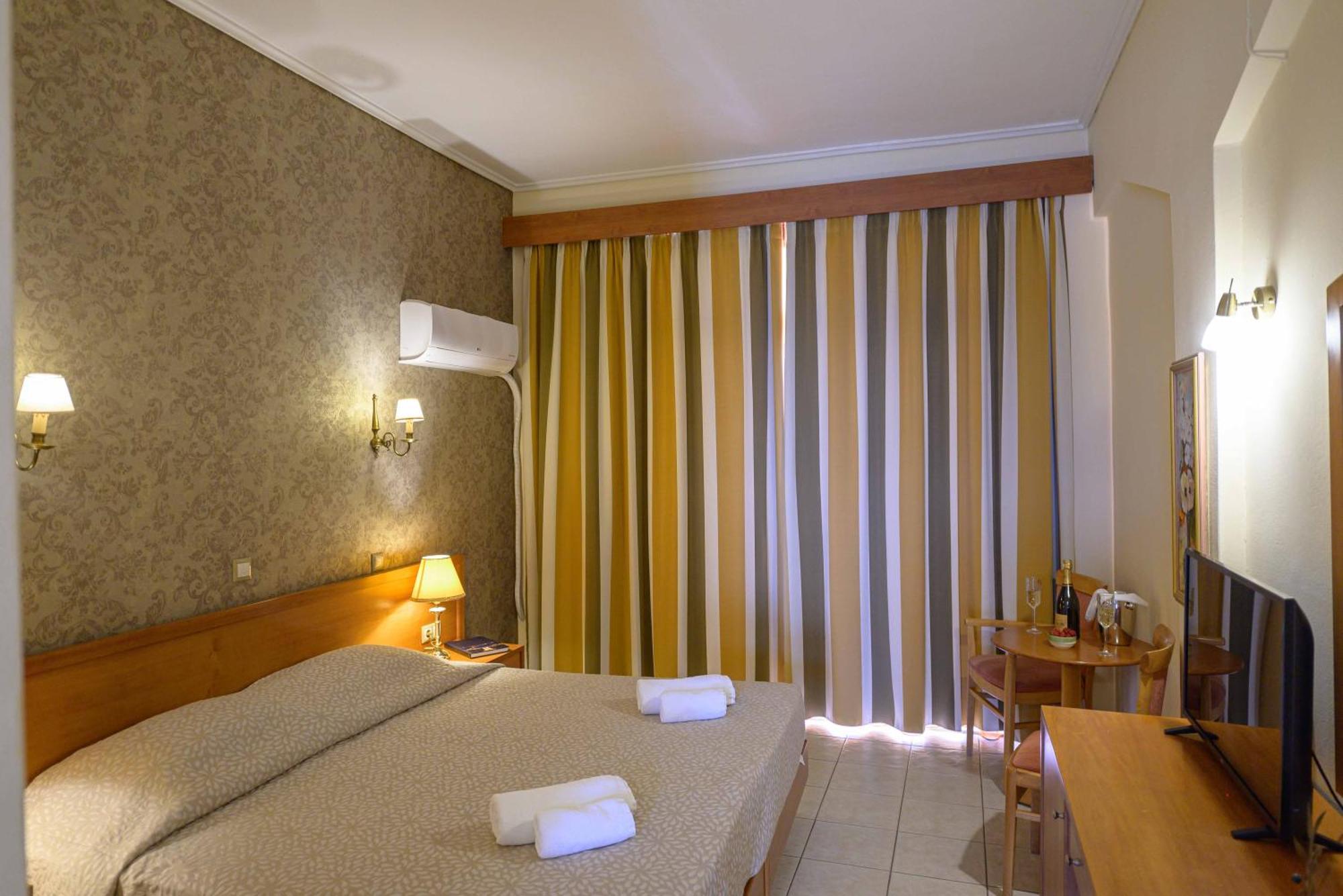 Neda Hotel Ancient Olympia ภายนอก รูปภาพ