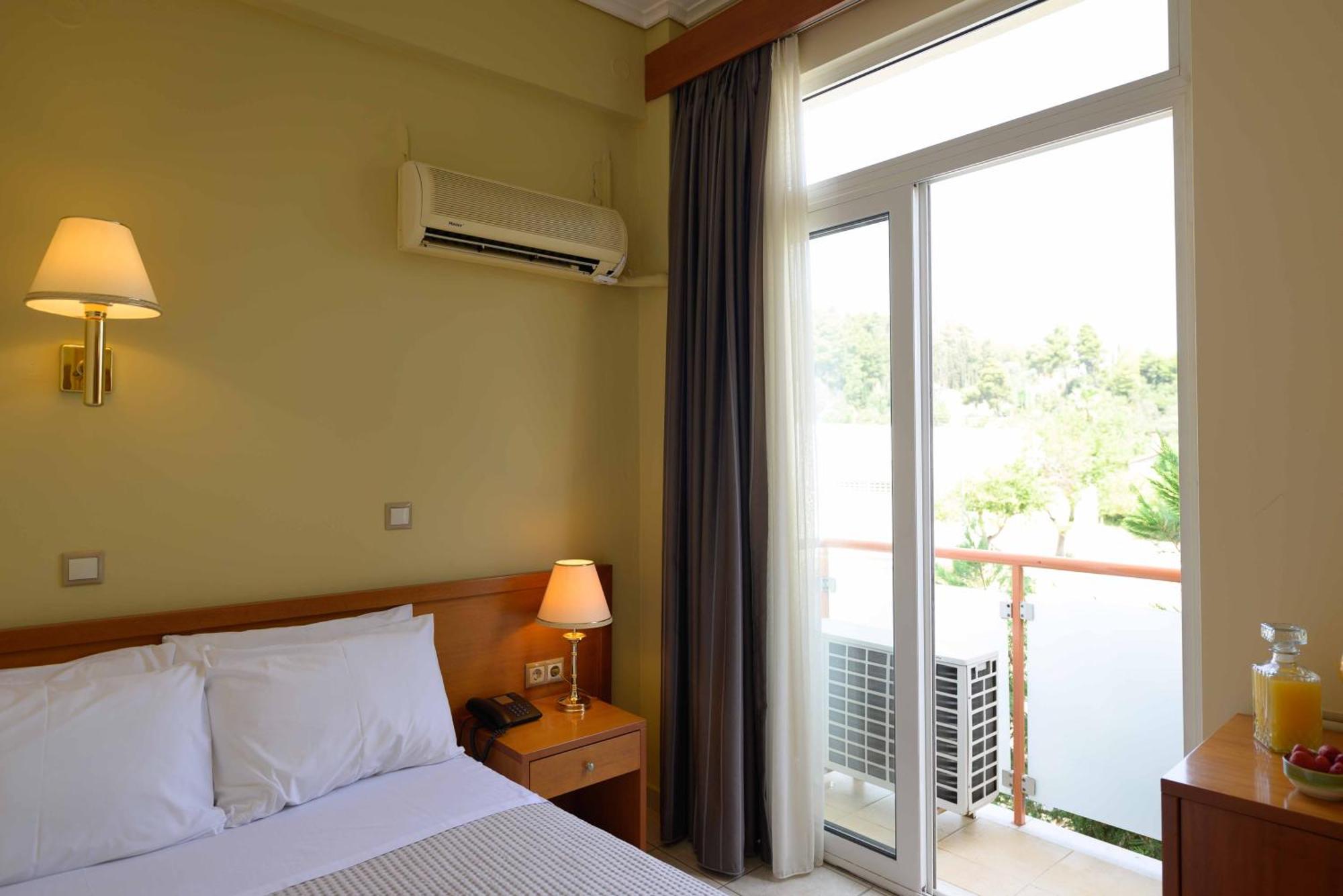 Neda Hotel Ancient Olympia ภายนอก รูปภาพ